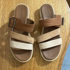 Timberland tan brown taupe soft leather slide sandals 7.5 7 1/5 sensorflex euc